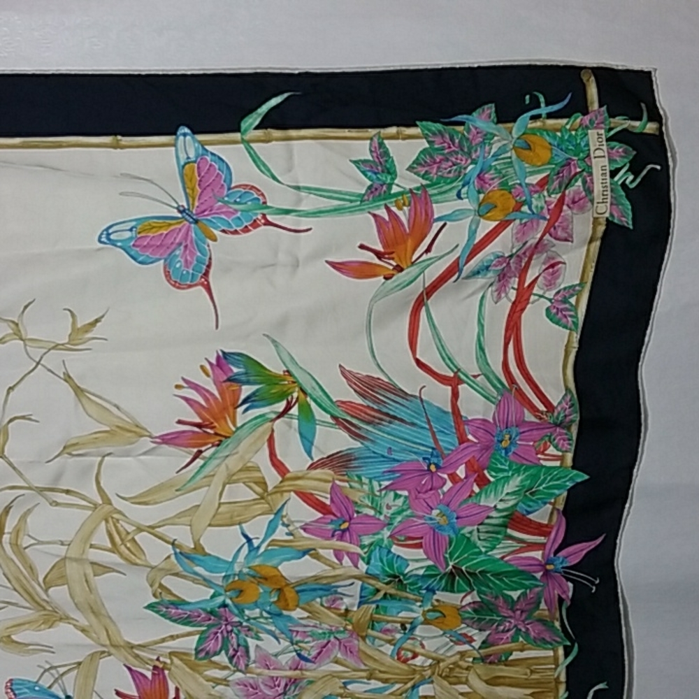 Christian Dior silk scarf size 34 x 34 Made in Italy Vintage - Picture 13 of 15